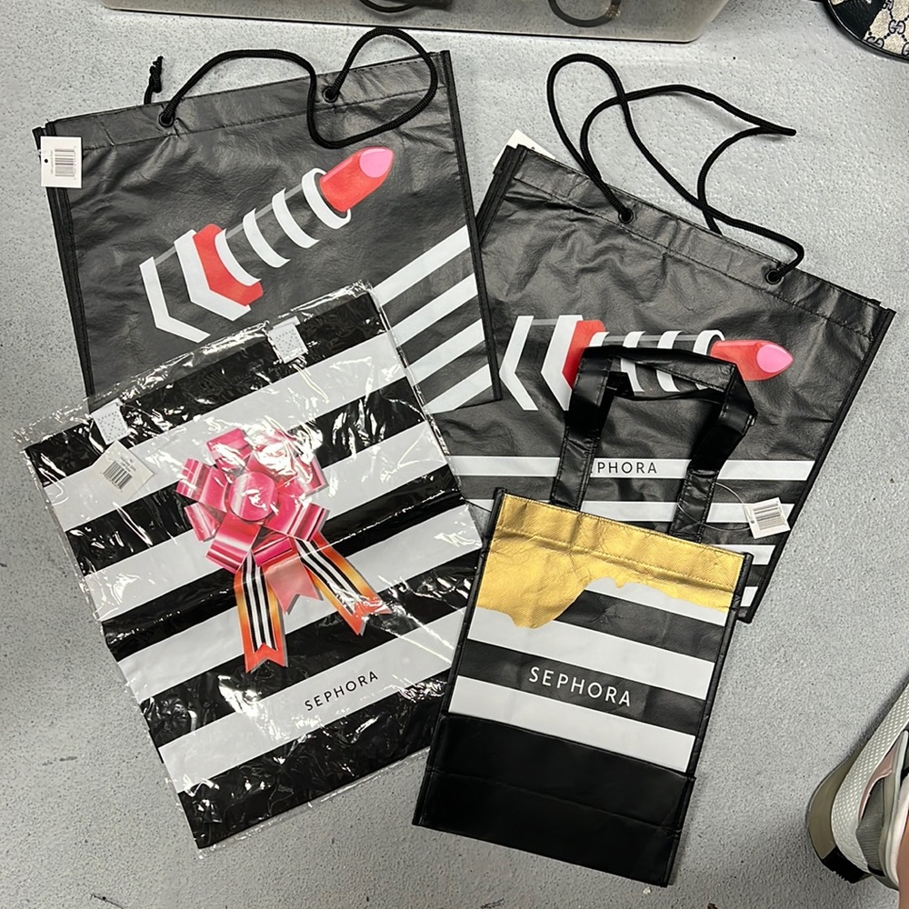 NWT Sephora set of 4 bags.